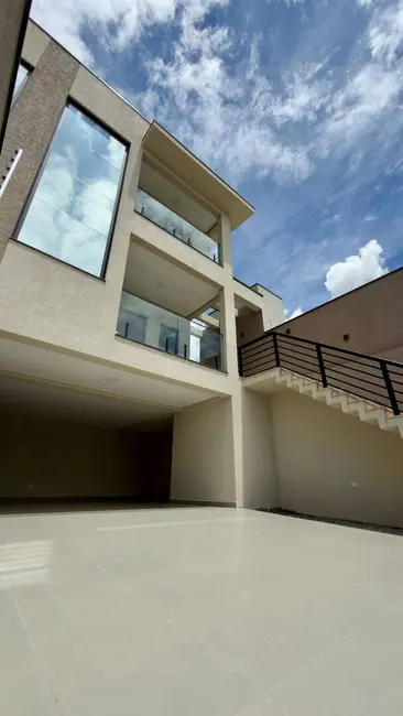 Foto 6 de Sobrado com 3 quartos à venda, 223m2 em Jardim do Lago, Atibaia - SP