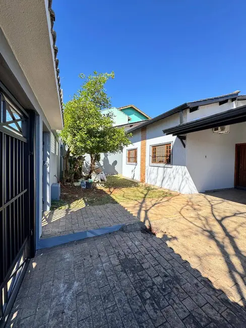 Foto 4 de Chácara com 3 quartos à venda, 350m2 em Nova Cerejeira, Atibaia - SP