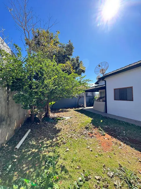 Foto 2 de Chácara com 3 quartos à venda, 350m2 em Nova Cerejeira, Atibaia - SP