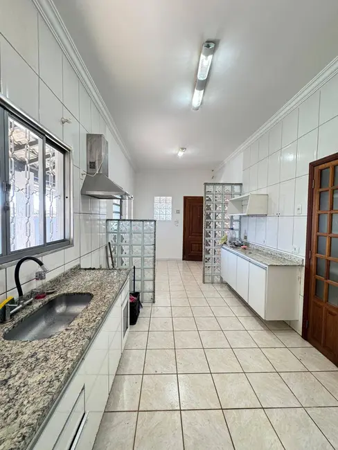 Foto 5 de Chácara com 3 quartos à venda, 350m2 em Nova Cerejeira, Atibaia - SP