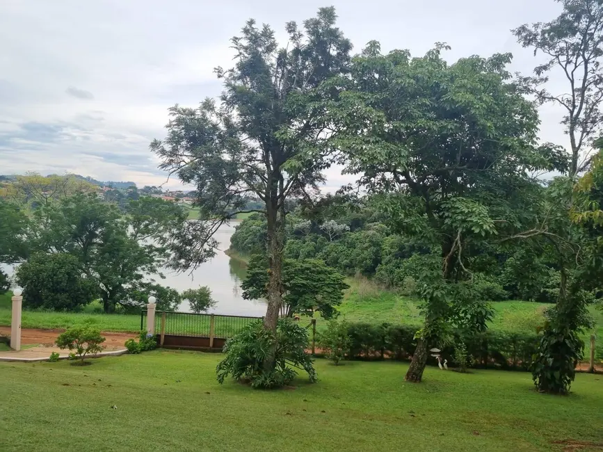 Foto 2 de Chácara com 3 quartos à venda, 300m2 em Piracaia - SP