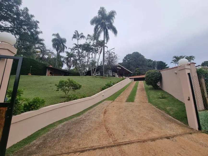 Foto 3 de Chácara com 3 quartos à venda, 300m2 em Piracaia - SP