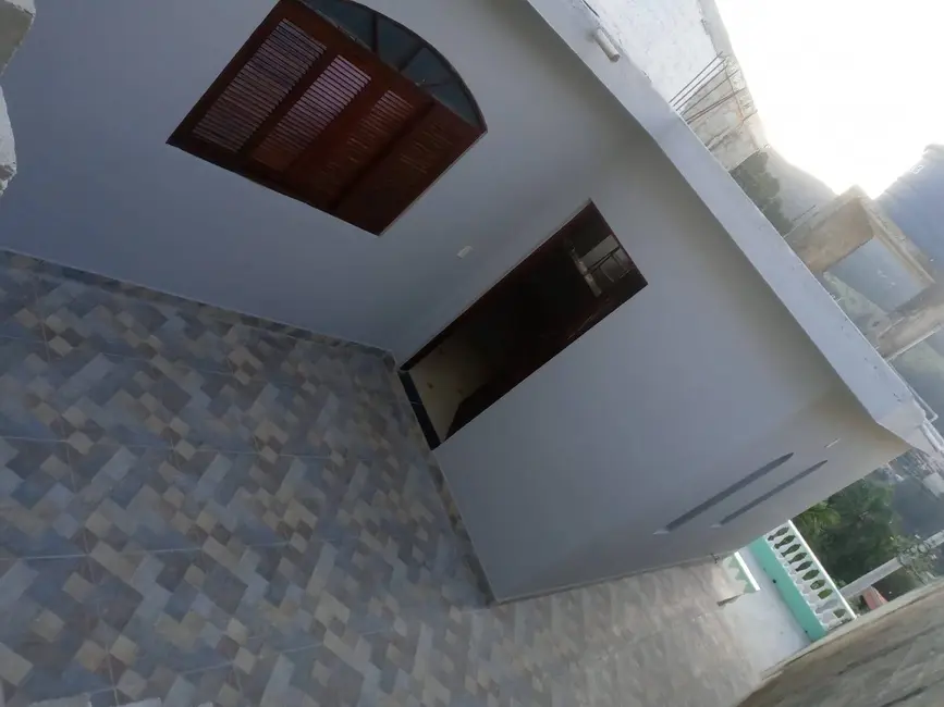 Foto 3 de Casa com 2 quartos à venda, 300m2 em Mairipora - SP