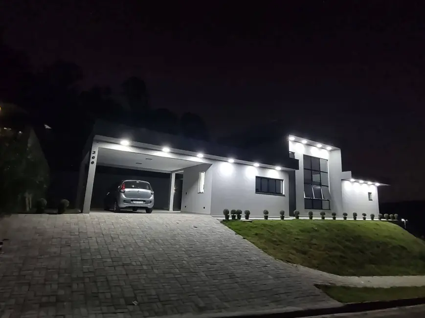 Foto 1 de Casa de Condomínio com 3 quartos à venda, 160m2 em Condominio Quintas da Boa Vista, Atibaia - SP