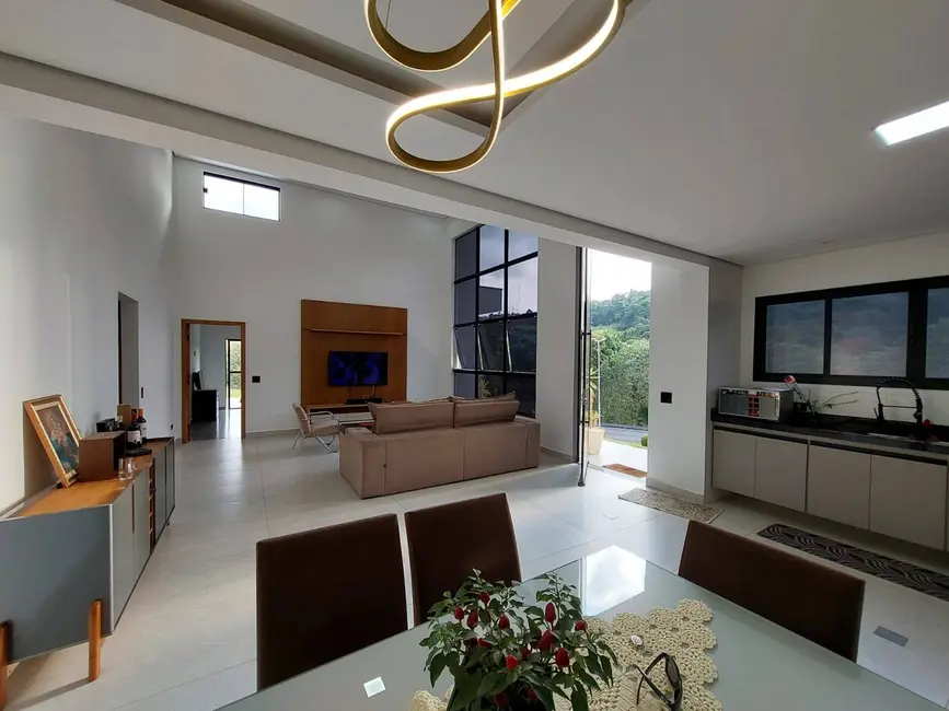 Foto 3 de Casa de Condomínio com 3 quartos à venda, 160m2 em Condominio Quintas da Boa Vista, Atibaia - SP