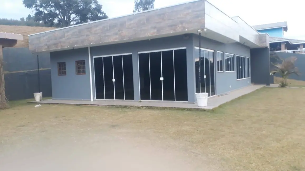 Foto 2 de Chácara com 3 quartos à venda, 186m2 em Pedra Bela - SP