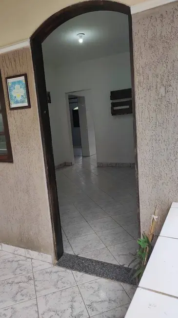 Foto 5 de Chácara com 2 quartos à venda, 200m2 em Chácaras Vista Alegre, Aruja - SP