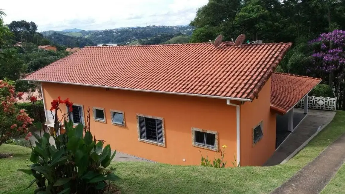 Foto 1 de Chácara com 2 quartos à venda, 196m2 em Centro, Igarata - SP