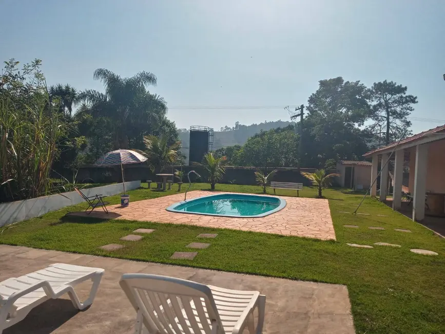 Foto 2 de Chácara com 3 quartos à venda, 200m2 em Nazare Paulista - SP