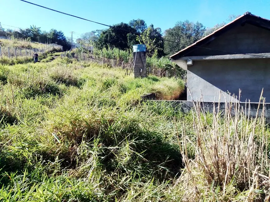 Chácara com 2 quartos à venda, 80m2 em Centro, Joanopolis - SP - imagem 6 Foto 6 de Chácara com 2 quartos à venda, 80m2 em Centro, Joanopolis - SP