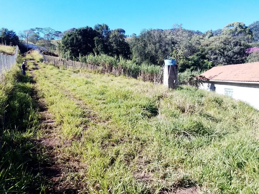 Chácara com 2 quartos à venda, 80m2 em Centro, Joanopolis - SP - imagem 2 Foto 2 de Chácara com 2 quartos à venda, 80m2 em Centro, Joanopolis - SP