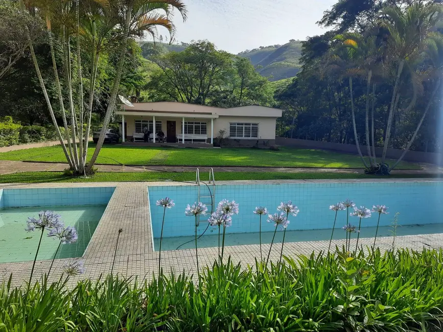 Foto 1 de Fazenda / Haras com 3 quartos à venda, 500m2 em Centro, Piracaia - SP