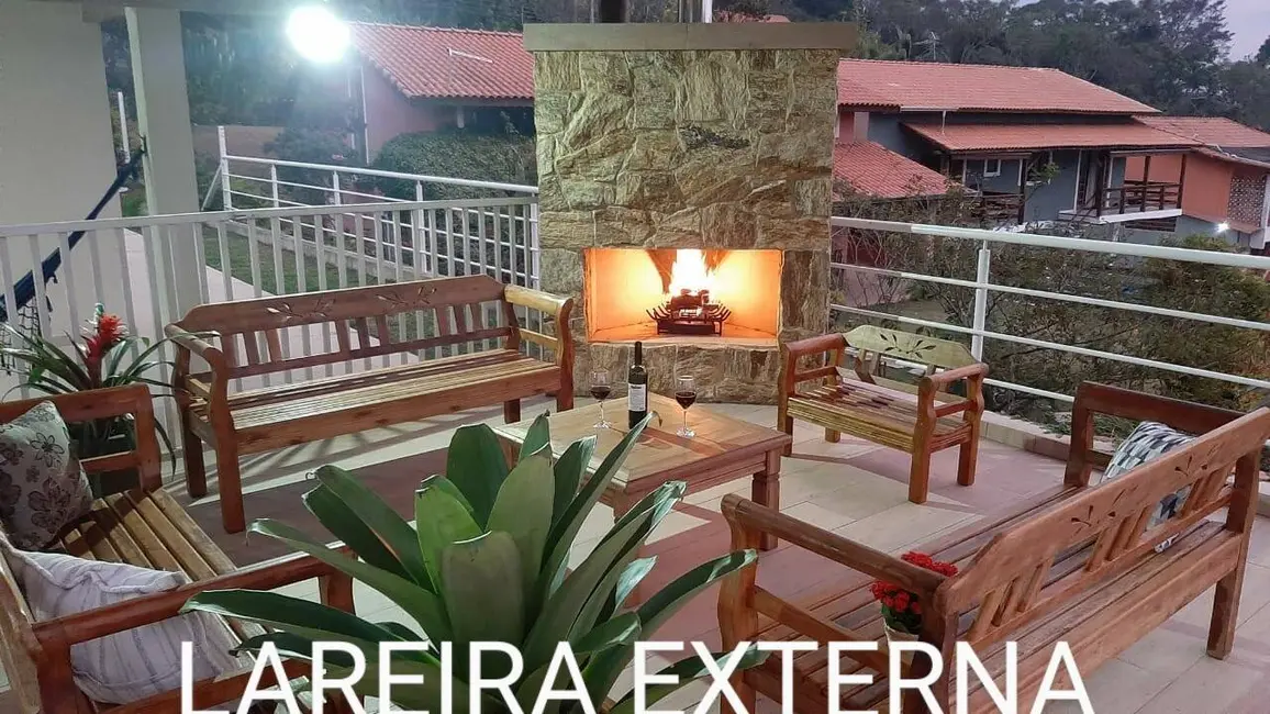 Chácara com 3 quartos à venda, 156m2 em Mairipora - SP - imagem 6 Foto 6 de Chácara com 3 quartos à venda, 156m2 em Mairipora - SP