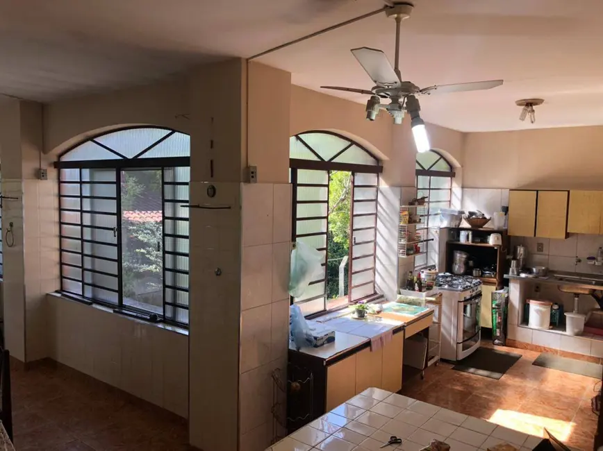 Chácara com 10 quartos à venda, 4977m2 em Jarinu - SP - imagem 4 Foto 4 de Chácara com 10 quartos à venda, 4977m2 em Jarinu - SP