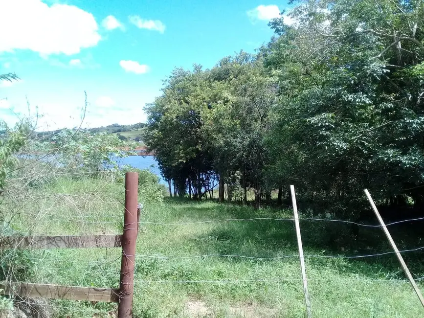 Chácara com 3 quartos à venda, 300m2 em Joanopolis - SP - imagem 7 Foto 7 de Chácara com 3 quartos à venda, 300m2 em Joanopolis - SP