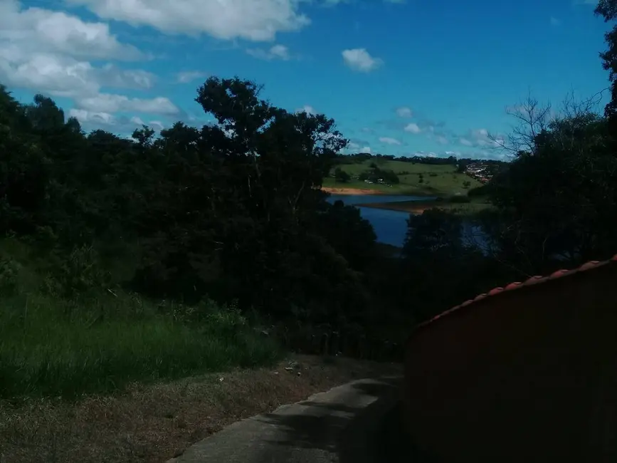 Chácara com 3 quartos à venda, 300m2 em Joanopolis - SP - imagem 6 Foto 6 de Chácara com 3 quartos à venda, 300m2 em Joanopolis - SP