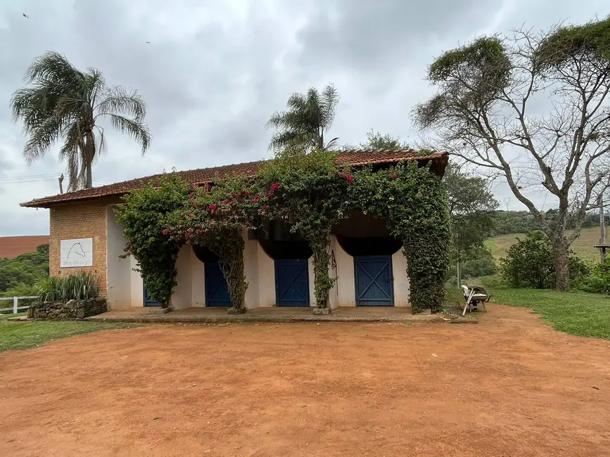 Foto 5 de Fazenda / Haras com 4 quartos à venda, 1500m2 em Curitibanos, Braganca Paulista - SP