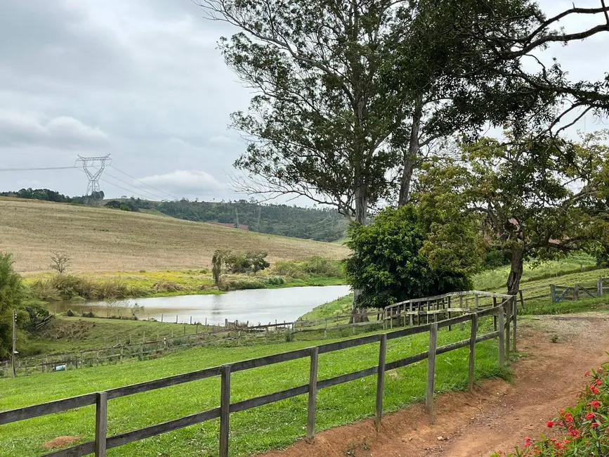 Foto 3 de Fazenda / Haras com 4 quartos à venda, 1500m2 em Curitibanos, Braganca Paulista - SP