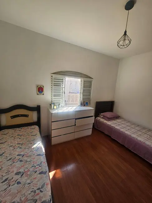 Casa com 3 quartos à venda, 250m2 em Recreio Maristela, Atibaia - SP - imagem 4 Foto 4 de Casa com 3 quartos à venda, 250m2 em Recreio Maristela, Atibaia - SP