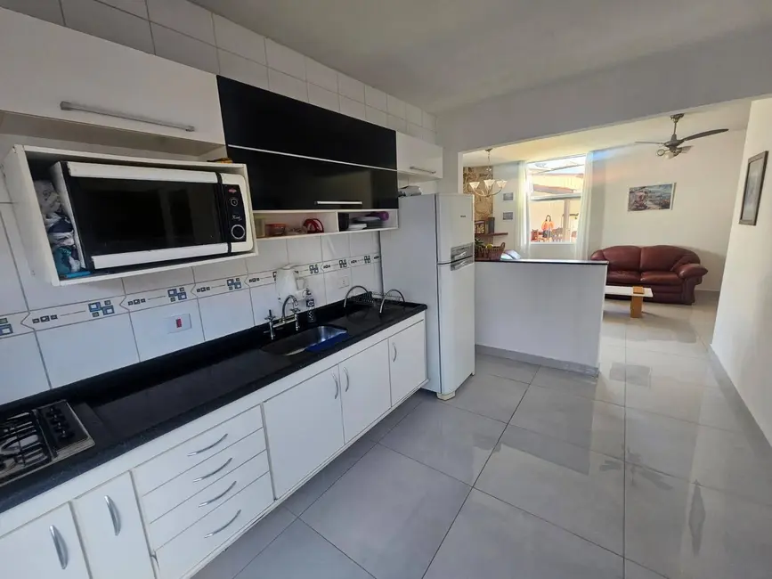 Casa com 3 quartos à venda, 250m2 em Recreio Maristela, Atibaia - SP - imagem 7 Foto 7 de Casa com 3 quartos à venda, 250m2 em Recreio Maristela, Atibaia - SP