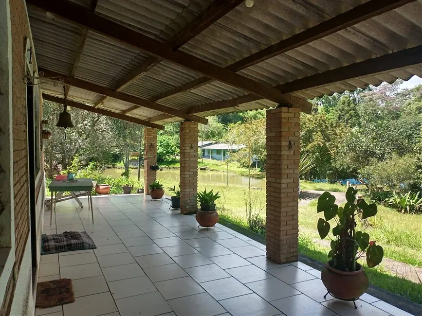 Sítio / Rancho com 3 quartos à venda, 350m2 em Nazare Paulista - SP - imagem 9 Foto 9 de Sítio / Rancho com 3 quartos à venda, 350m2 em Nazare Paulista - SP