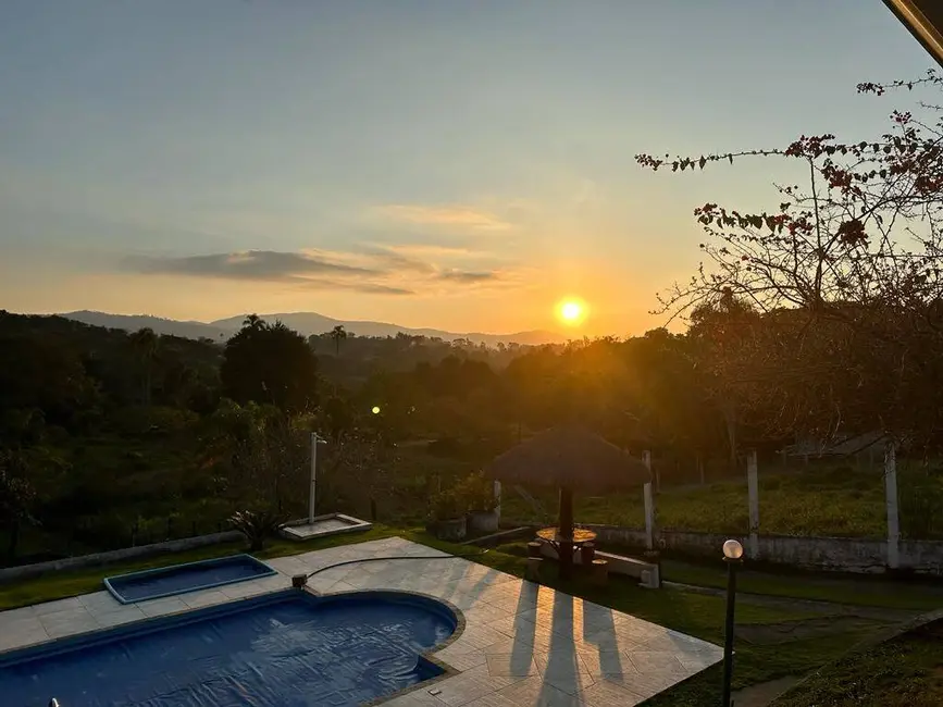 Foto 2 de Chácara com 4 quartos à venda, 5700m2 em Nazare Paulista - SP