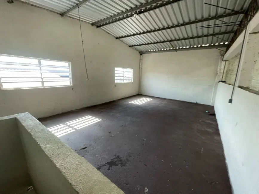 Armazém / Galpão para alugar, 346m2 em Recreio Estoril, Atibaia - SP - imagem 2 Foto 2 de Armazém / Galpão para alugar, 346m2 em Recreio Estoril, Atibaia - SP