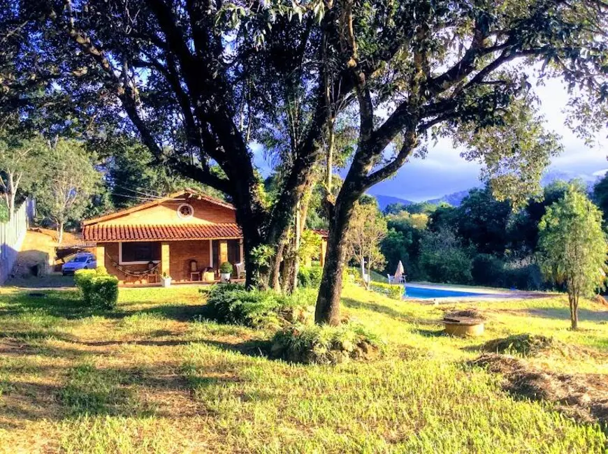 Chácara com 3 quartos à venda, 500m2 em Extrema - MG - imagem 6 Foto 6 de Chácara com 3 quartos à venda, 500m2 em Extrema - MG