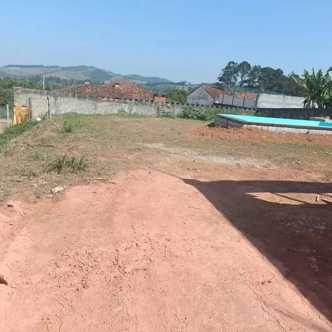 Foto 1 de Chácara com 2 quartos à venda e para alugar, 100m2 em Piracaia - SP