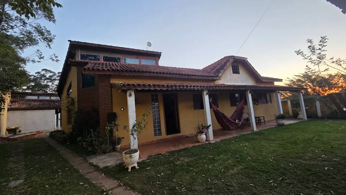 Foto 3 de Chácara com 3 quartos à venda, 1900m2 em Mairipora - SP