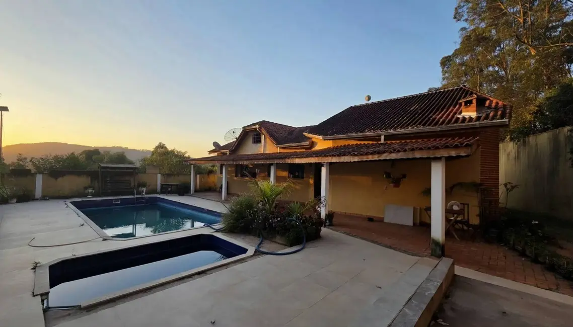 Foto 2 de Chácara com 3 quartos à venda, 1900m2 em Mairipora - SP