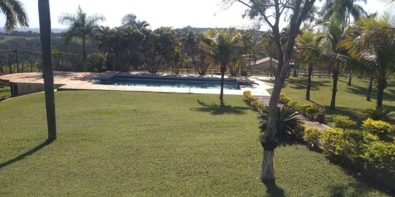 Fazenda / Haras à venda, 250m2 em Chácaras Cardoso, Bauru - SP - imagem 5 Foto 5 de Fazenda / Haras à venda, 250m2 em Chácaras Cardoso, Bauru - SP