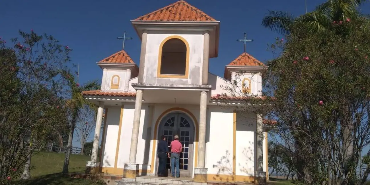 Fazenda / Haras à venda, 250m2 em Chácaras Cardoso, Bauru - SP - imagem 8 Foto 8 de Fazenda / Haras à venda, 250m2 em Chácaras Cardoso, Bauru - SP