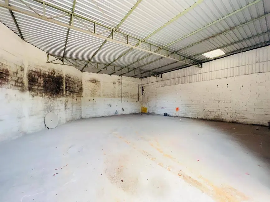 Foto 5 de Armazém / Galpão para alugar, 200m2 em Mairipora - SP