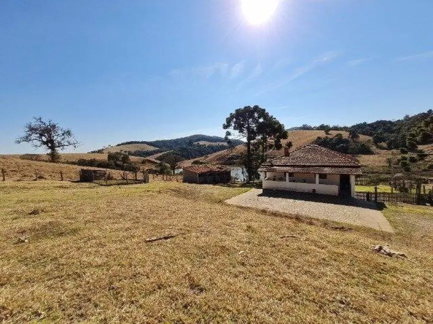 Foto 7 de Fazenda / Haras com 3 quartos à venda, 600m2 em Camanducaia - MG