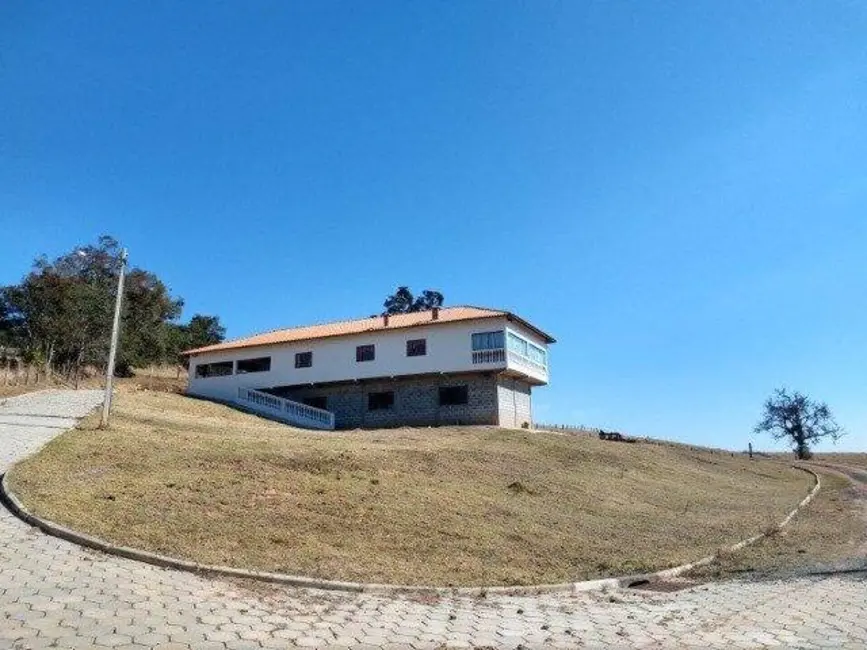 Foto 4 de Fazenda / Haras com 3 quartos à venda, 600m2 em Camanducaia - MG