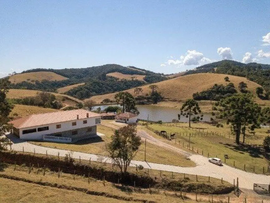 Foto 1 de Fazenda / Haras com 3 quartos à venda, 600m2 em Camanducaia - MG