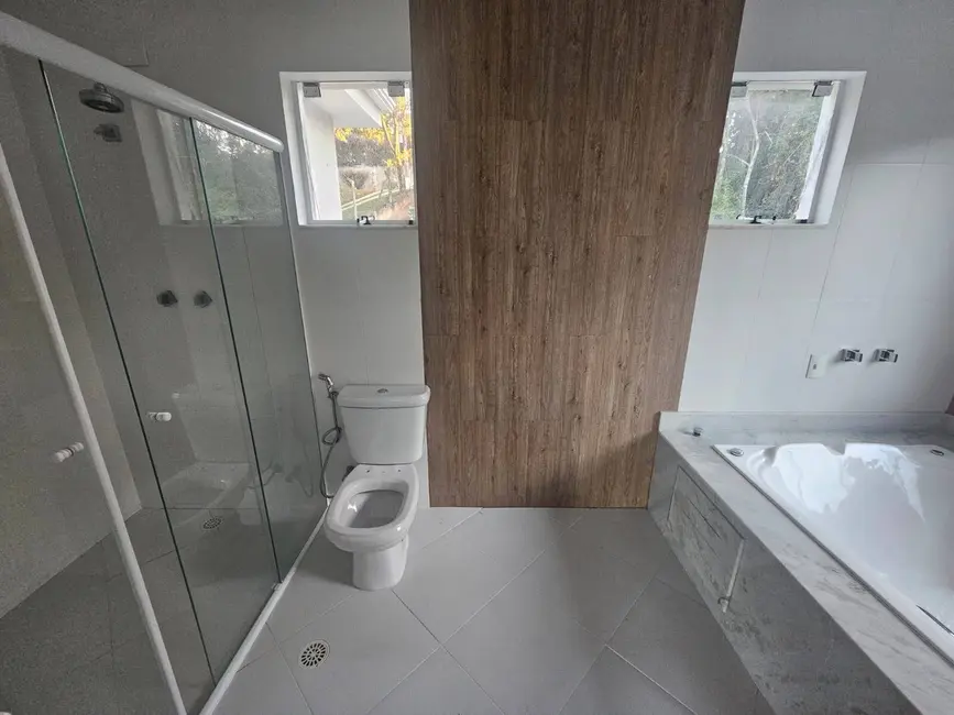 Foto 8 de Casa de Condomínio com 3 quartos à venda e para alugar, 390m2 em Alpes de Caieiras, Caieiras - SP