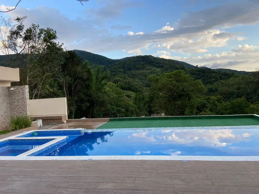 Foto 1 de Chácara com 3 quartos à venda, 305m2 em Nazare Paulista - SP