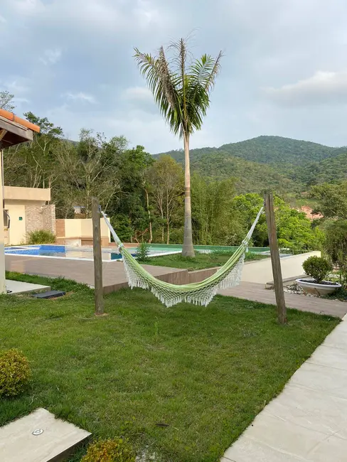Foto 2 de Chácara com 3 quartos à venda, 305m2 em Nazare Paulista - SP
