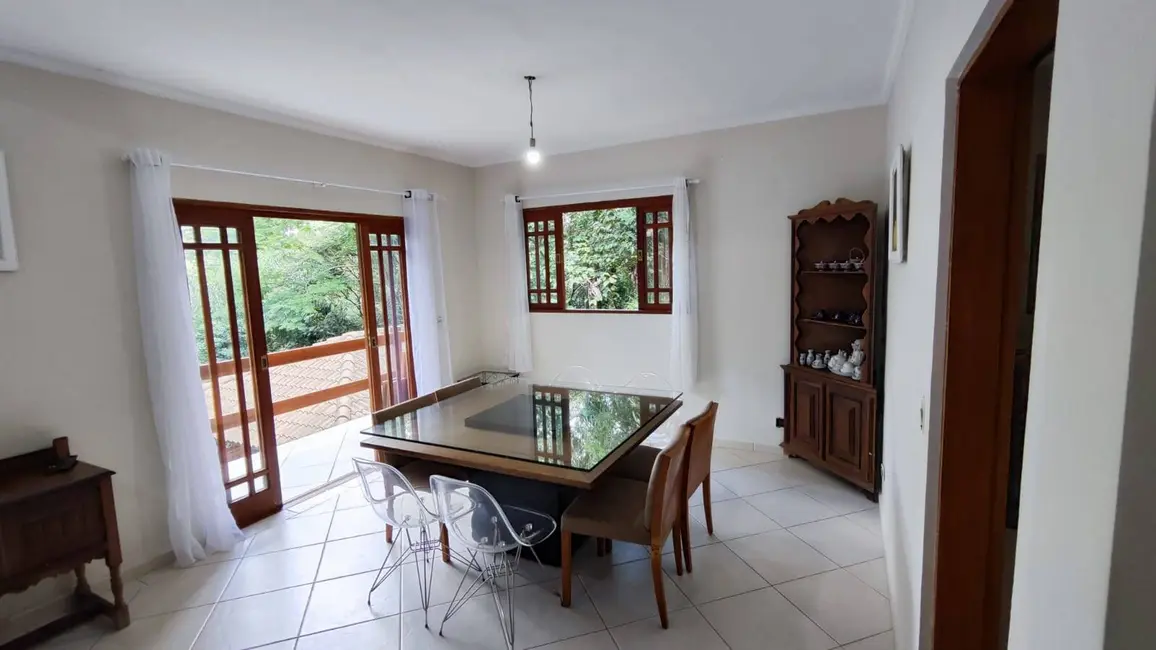 Foto 3 de Casa de Condomínio com 3 quartos à venda, 280m2 em Mairipora - SP