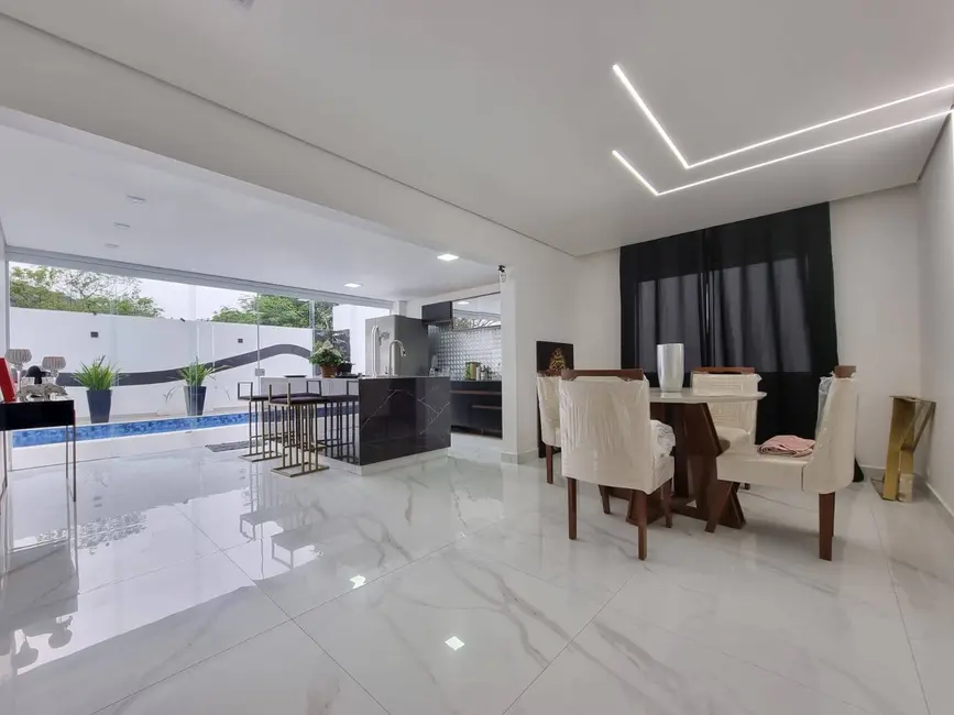 Casa de Condomínio com 4 quartos à venda, 257m2 em Bairro dos Pires, Atibaia - SP - imagem 6 Foto 6 de Casa de Condomínio com 4 quartos à venda, 257m2 em Bairro dos Pires, Atibaia - SP