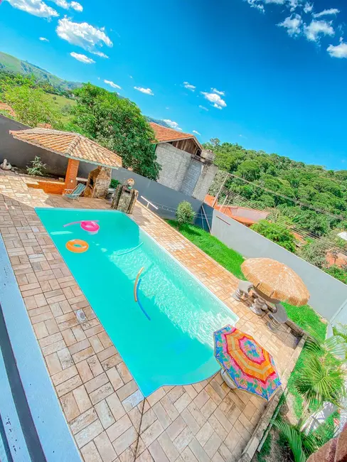 Foto 3 de Chácara com 4 quartos à venda, 345m2 em Nazare Paulista - SP