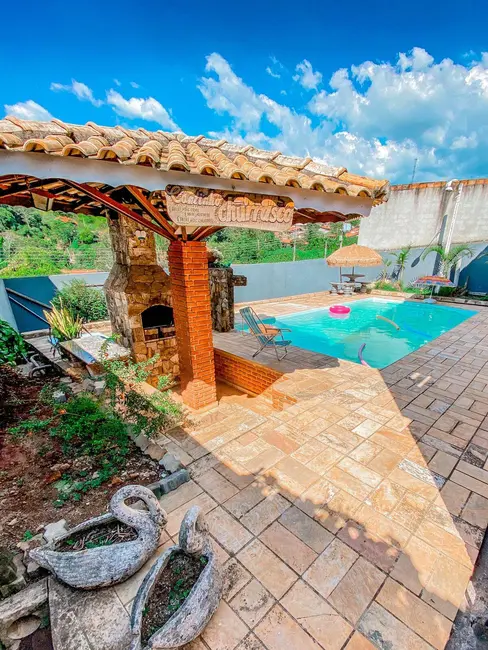 Foto 1 de Chácara com 4 quartos à venda, 345m2 em Nazare Paulista - SP