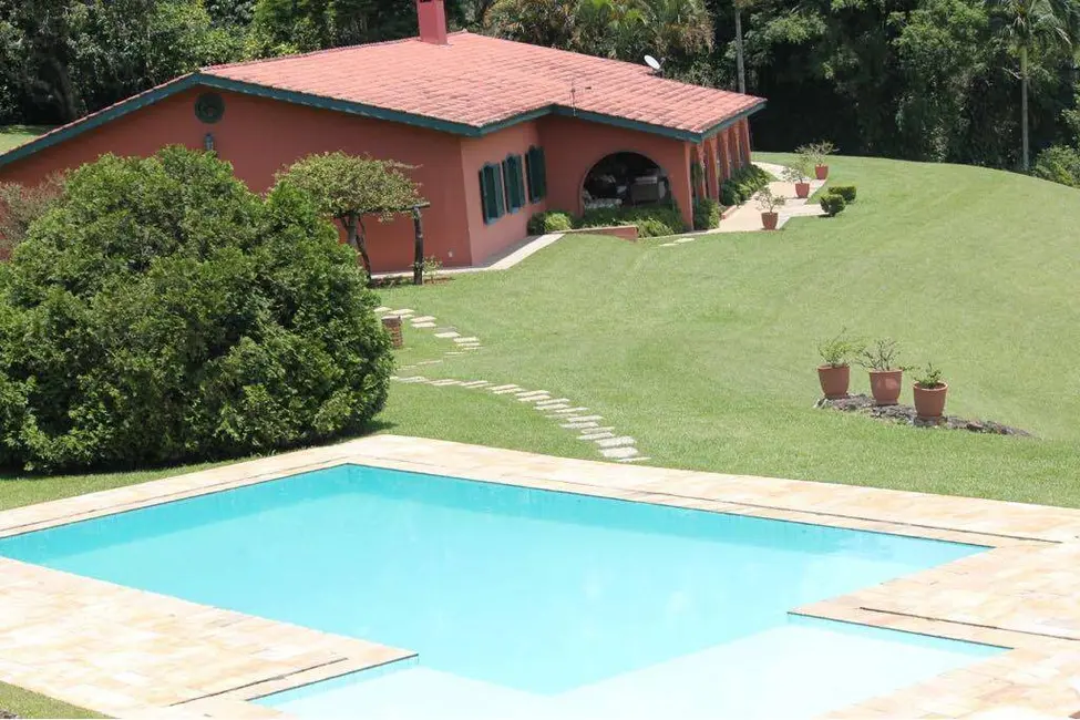 Foto 1 de Fazenda / Haras com 3 quartos à venda, 44m2 em Piracaia - SP