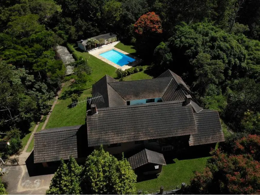 Foto 2 de Fazenda / Haras com 5 quartos à venda e para alugar, 1000m2 em Joanopolis - SP
