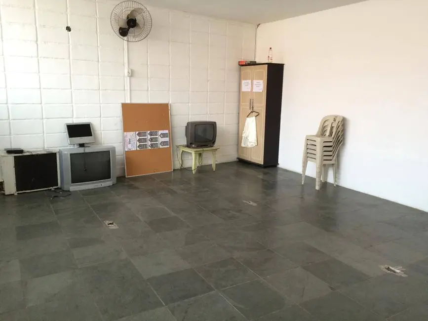 Foto 2 de Armazém / Galpão à venda, 413m2 em Atibaia Jardim, Atibaia - SP