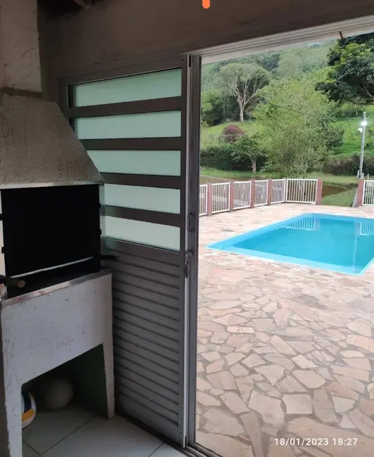 Foto 4 de Chácara com 2 quartos à venda, 250m2 em Nazare Paulista - SP