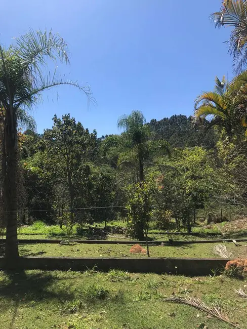 Foto 2 de Sítio / Rancho com 2 quartos à venda, 250m2 em Jardim Sinki, Franco Da Rocha - SP