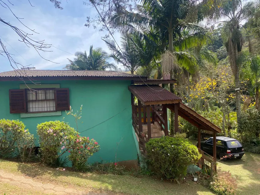 Chácara com 5 quartos à venda, 300m2 em Joanopolis - SP - imagem 9 Foto 9 de Chácara com 5 quartos à venda, 300m2 em Joanopolis - SP